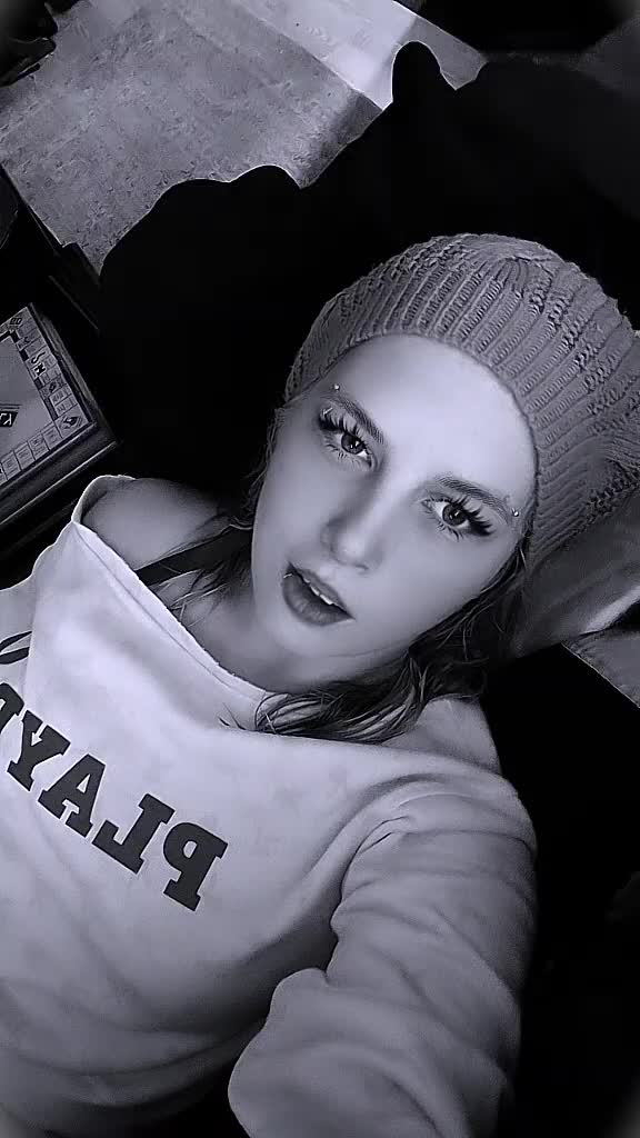 @RuthLessQueen