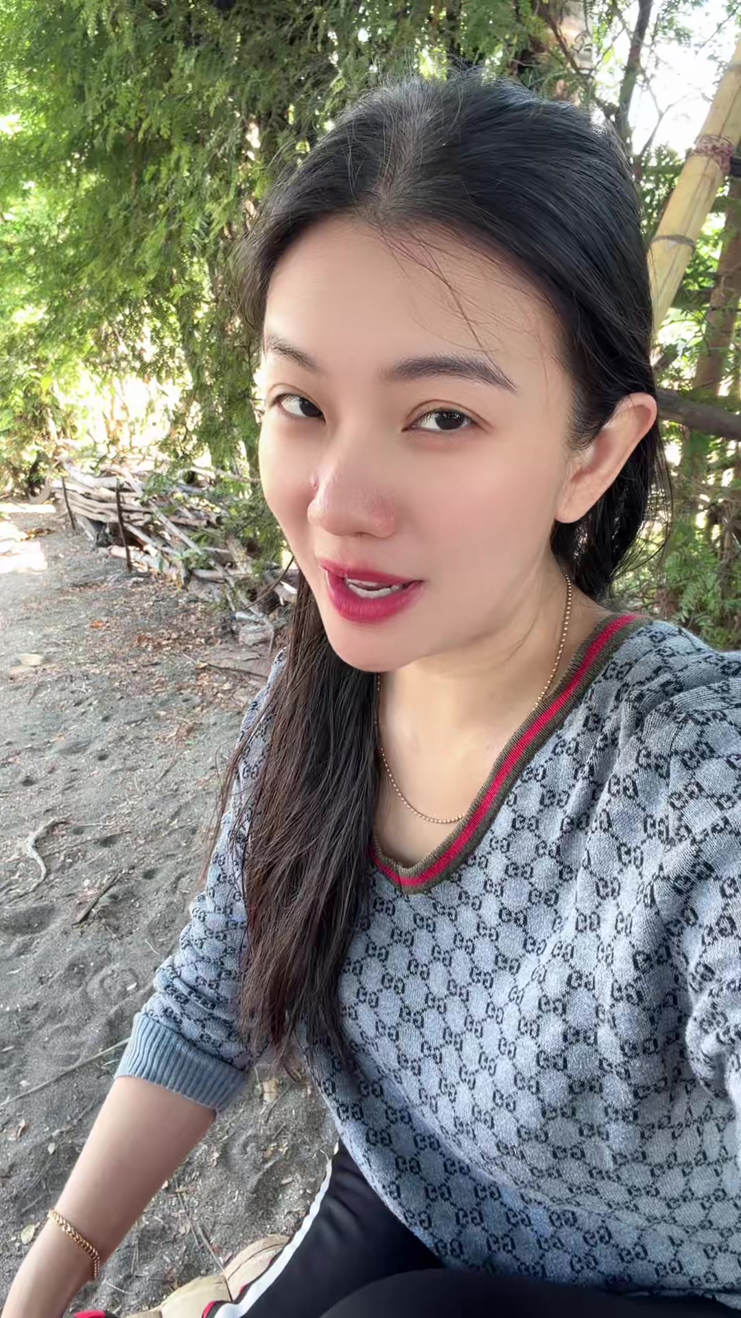 @Amoy Maumere