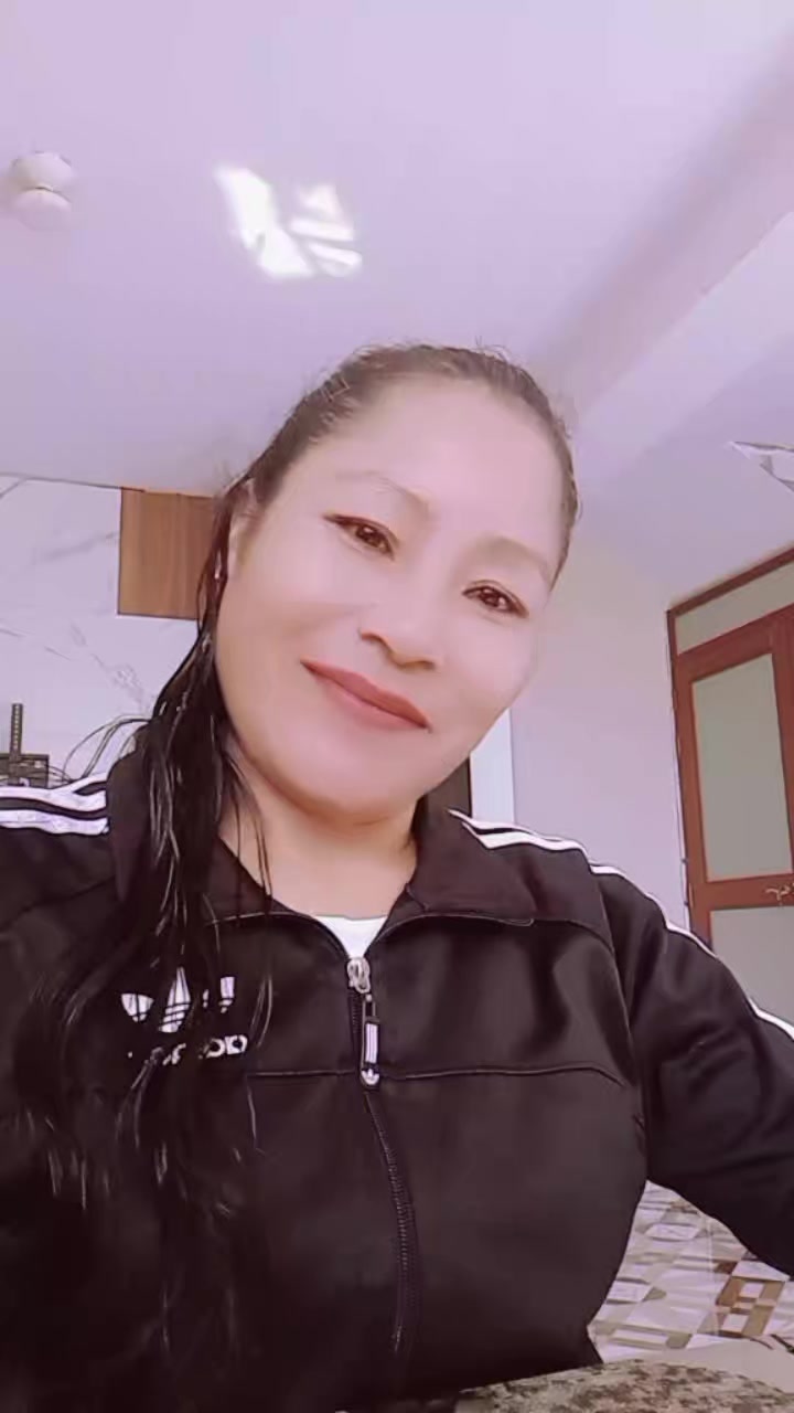@Bertha Hinostroza Aq