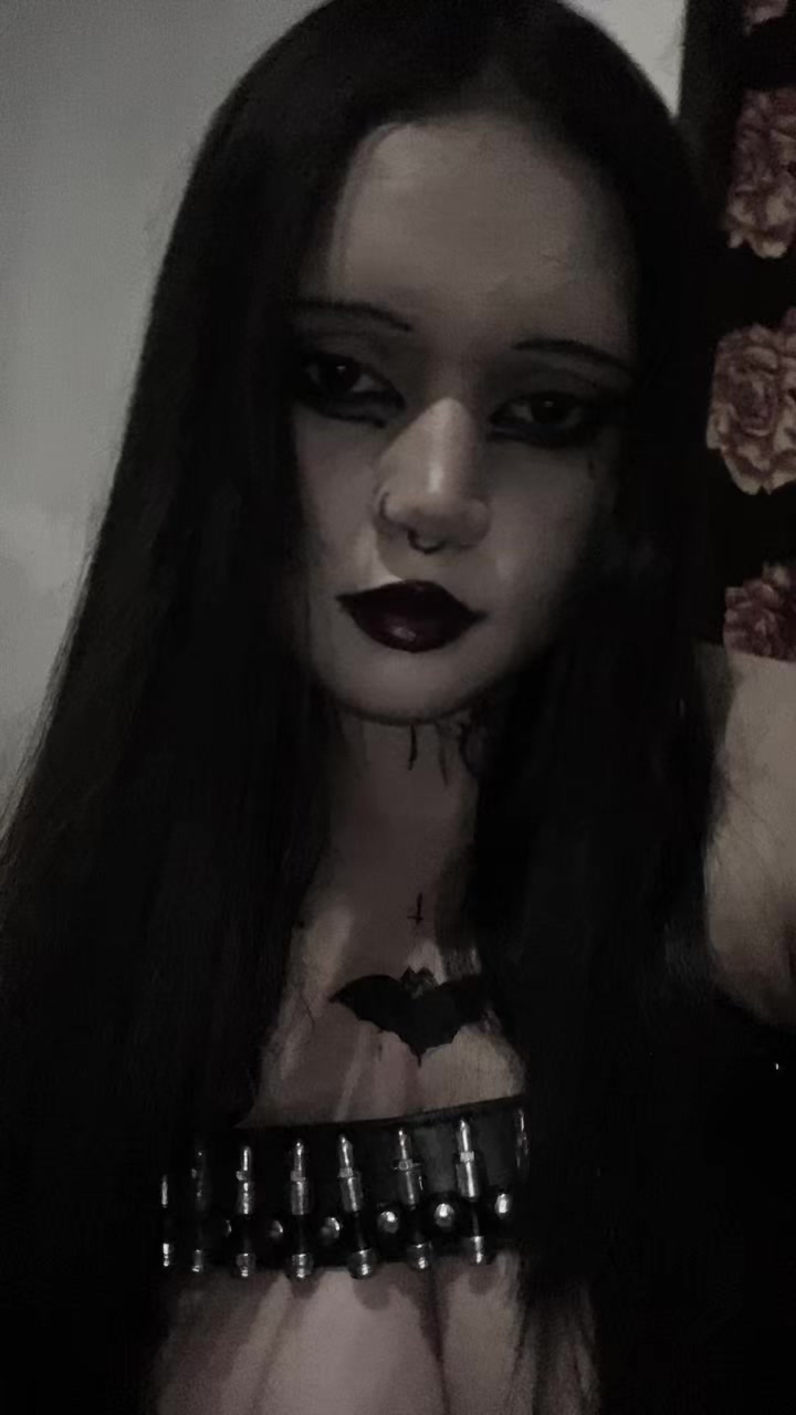 @𝓙uka 𓋹🦇⩜⃝ ♀️