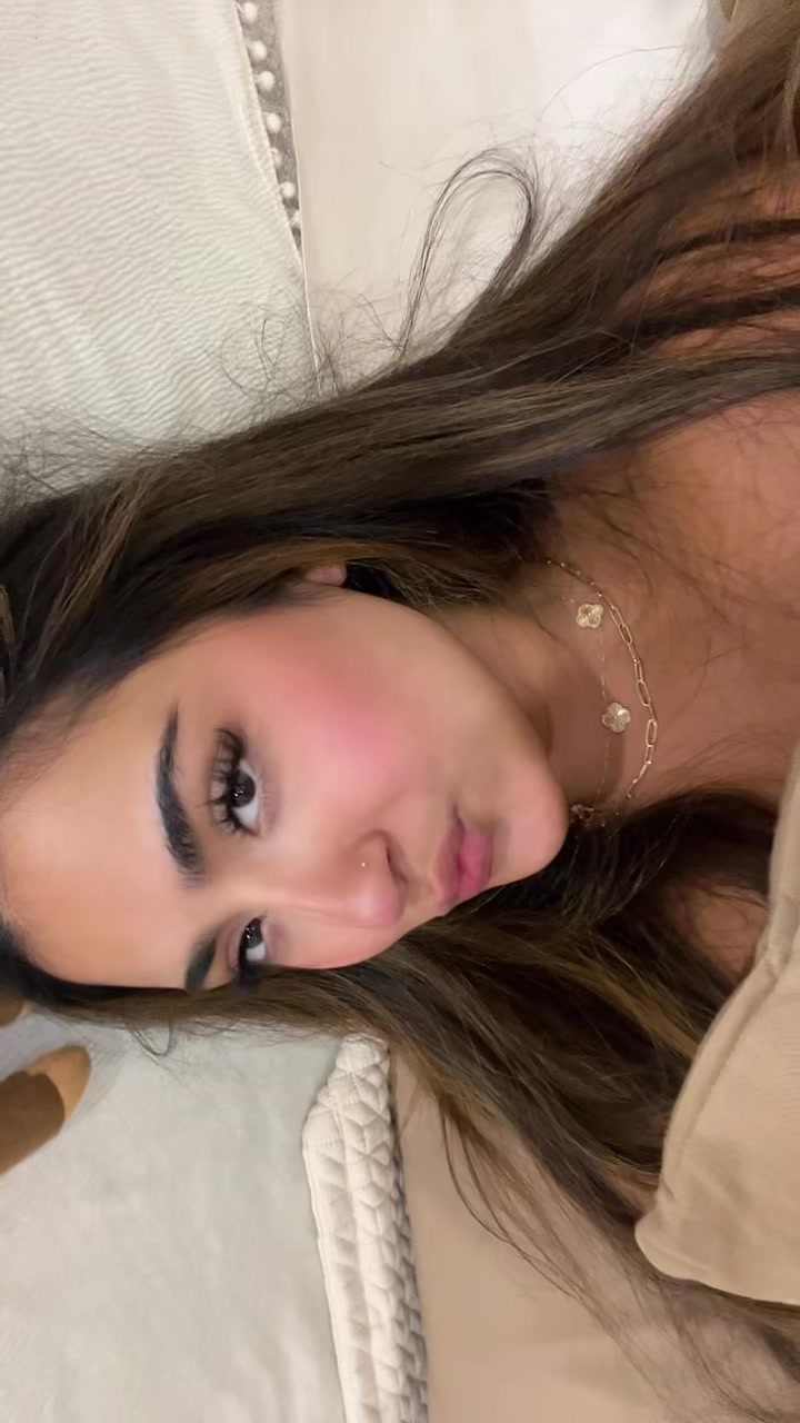 @hastiariana