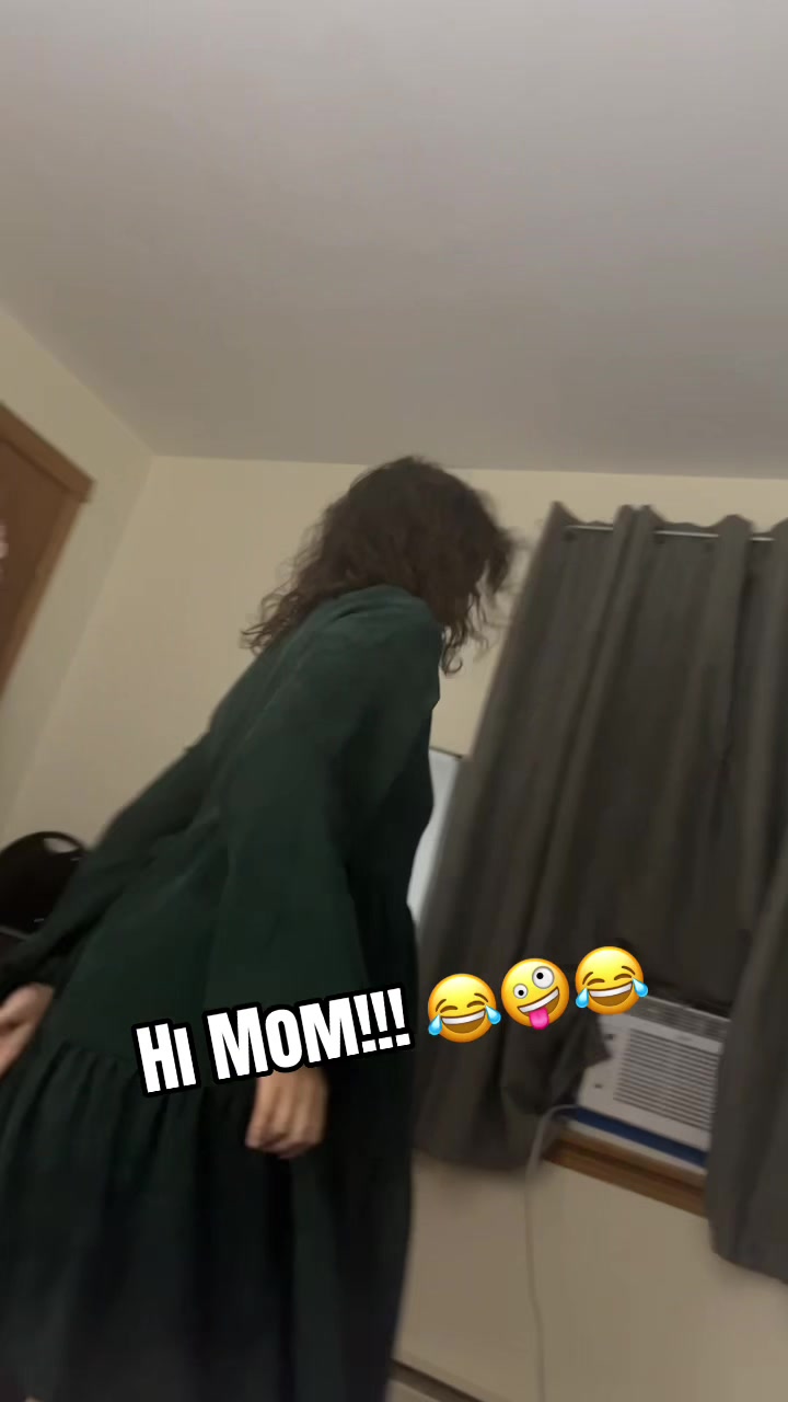 @Hotmomvibes