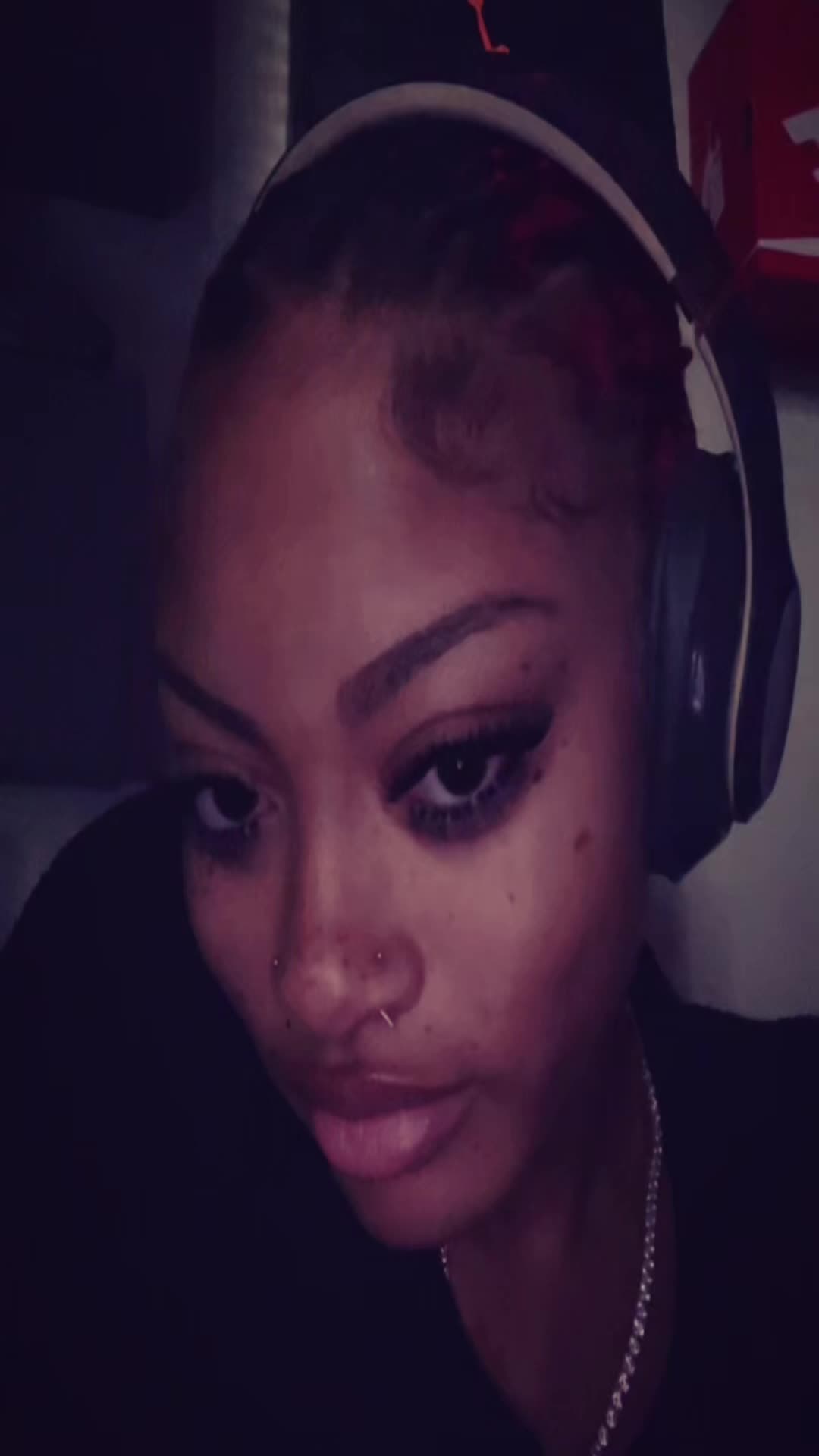 @Titi🧟♀️🦇