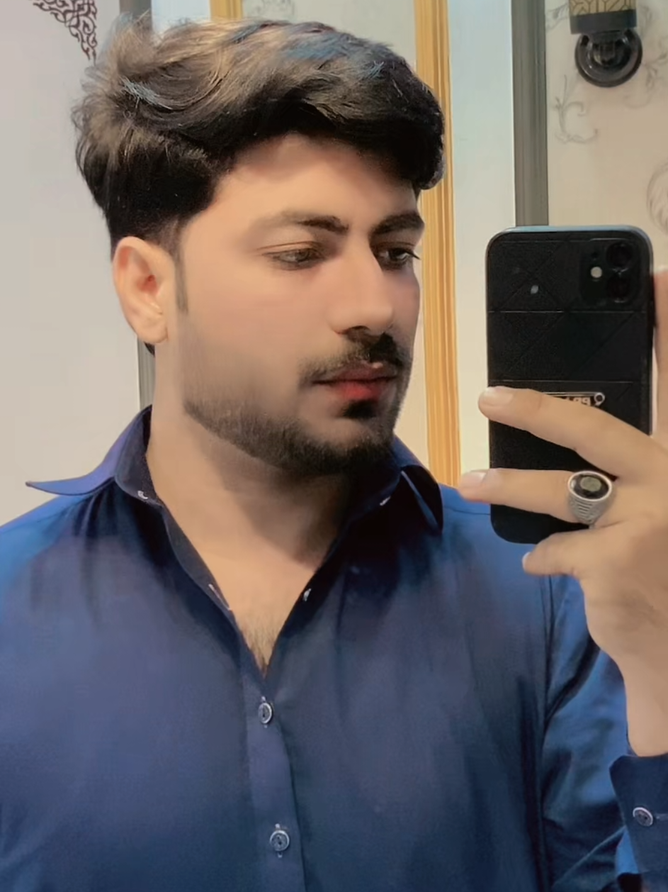 @👑عزیر~Pathan🤍🌼