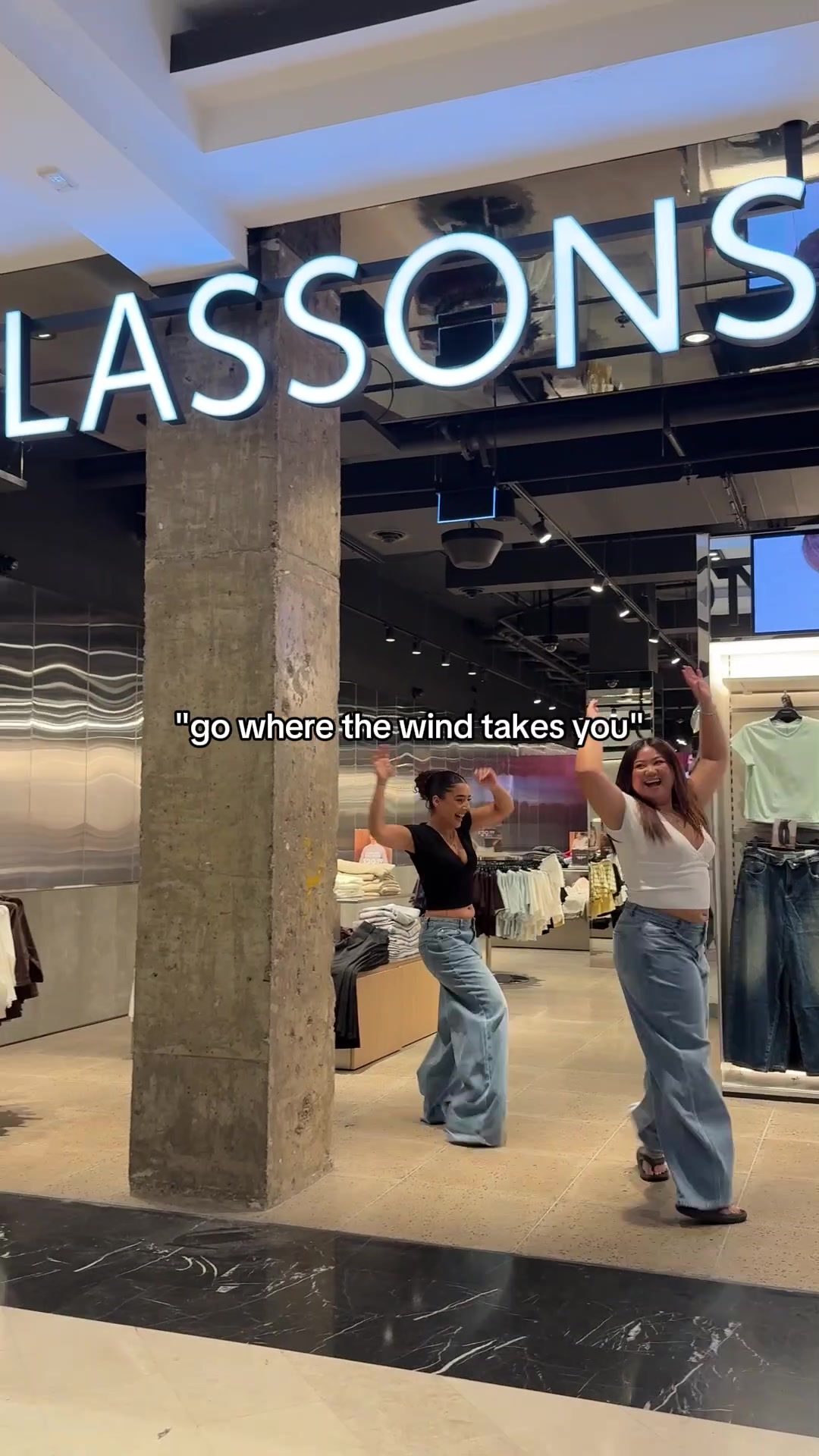 @Glassons