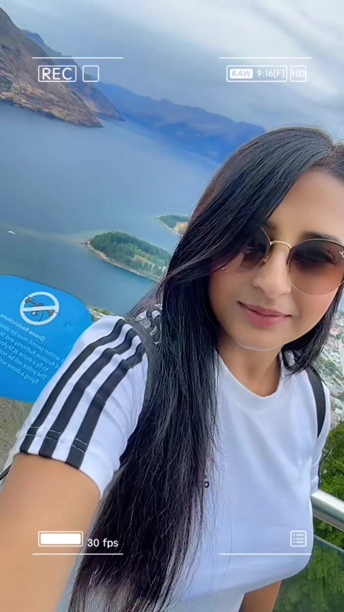 @Riya_Sardarni