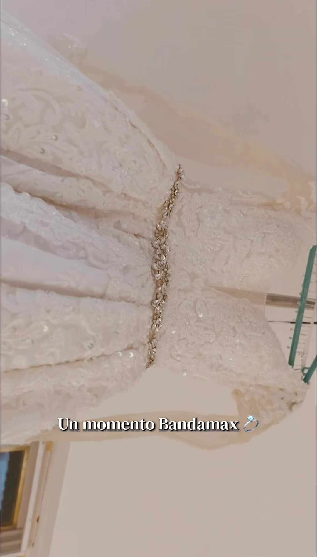 @Mi Vestido Blanco