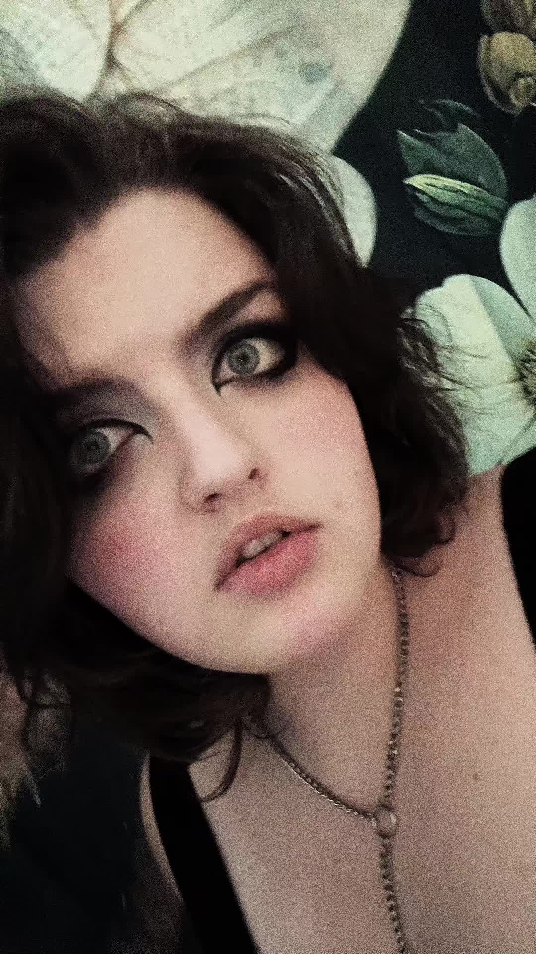 @Makeup_Show_Horror_Tell