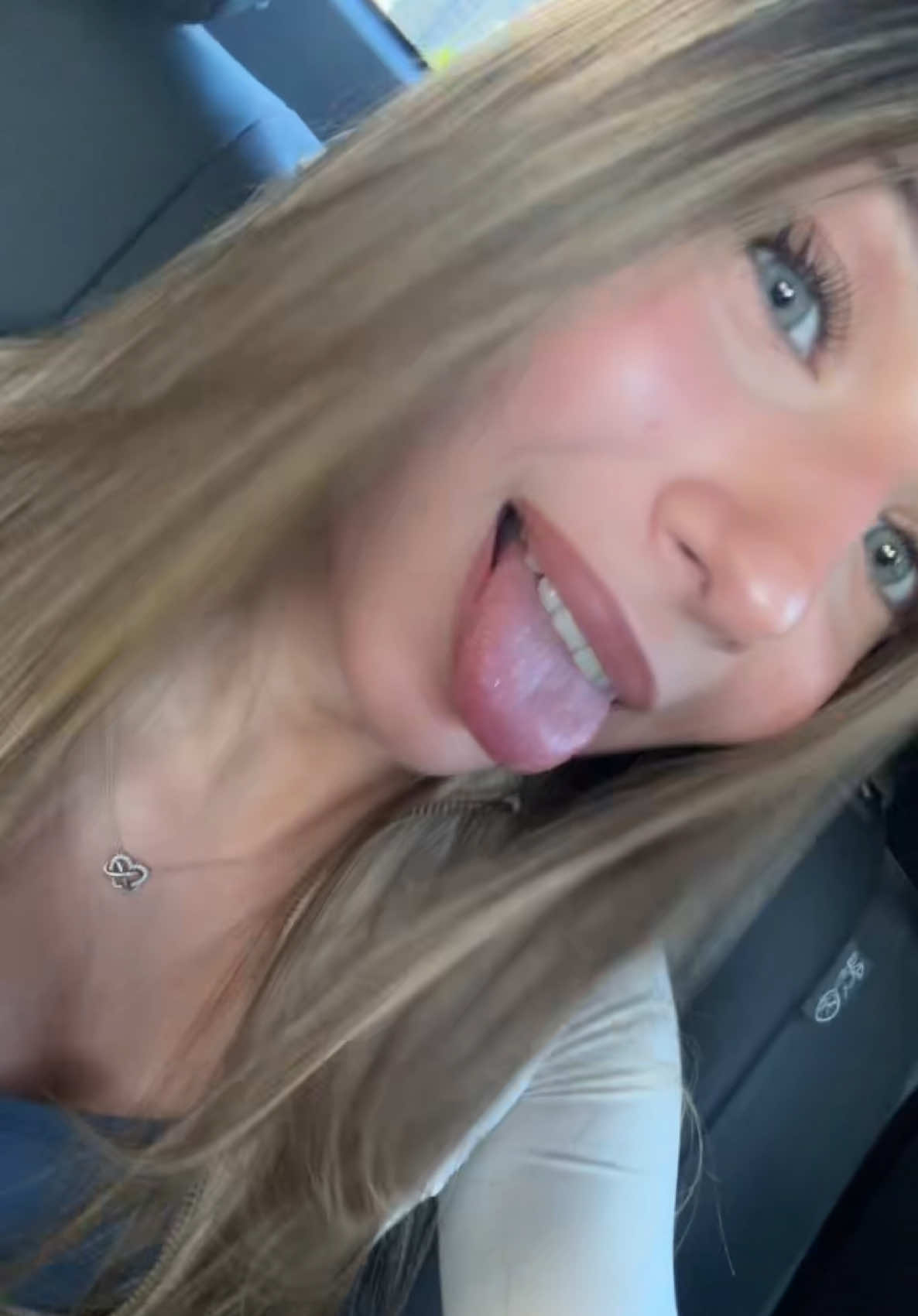 @BluTakisss
