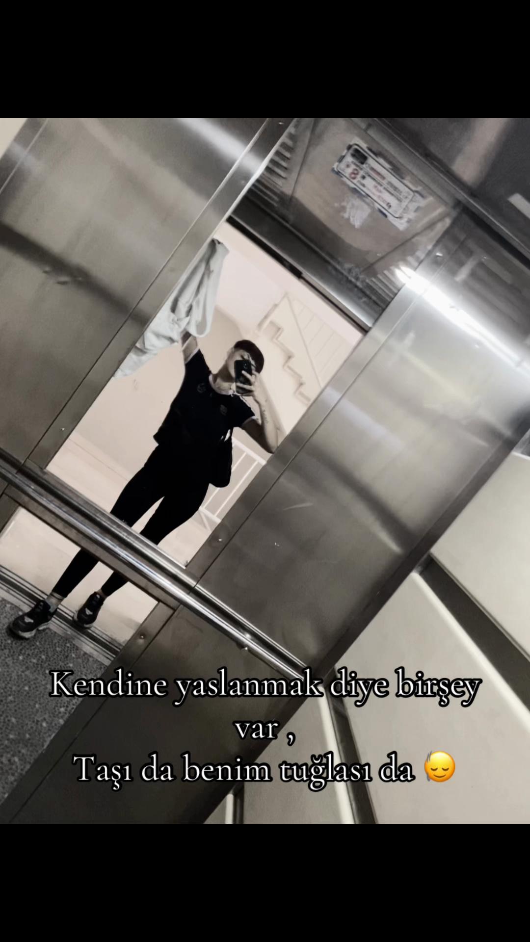 @✌🏻Ay&ccedil;a Ert&uuml;fek&ccedil;i💅