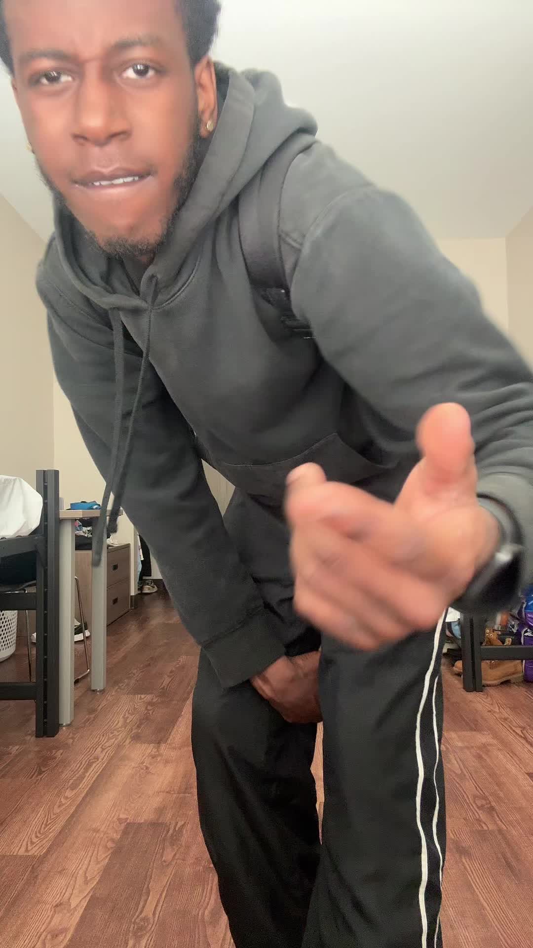@thuggingwitantone