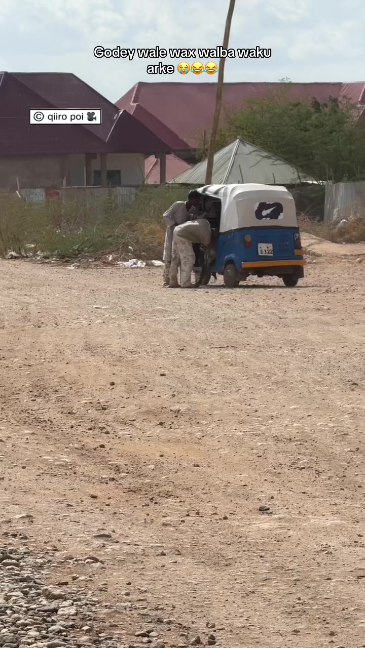 @Qiiro poi🇸🇴🐐