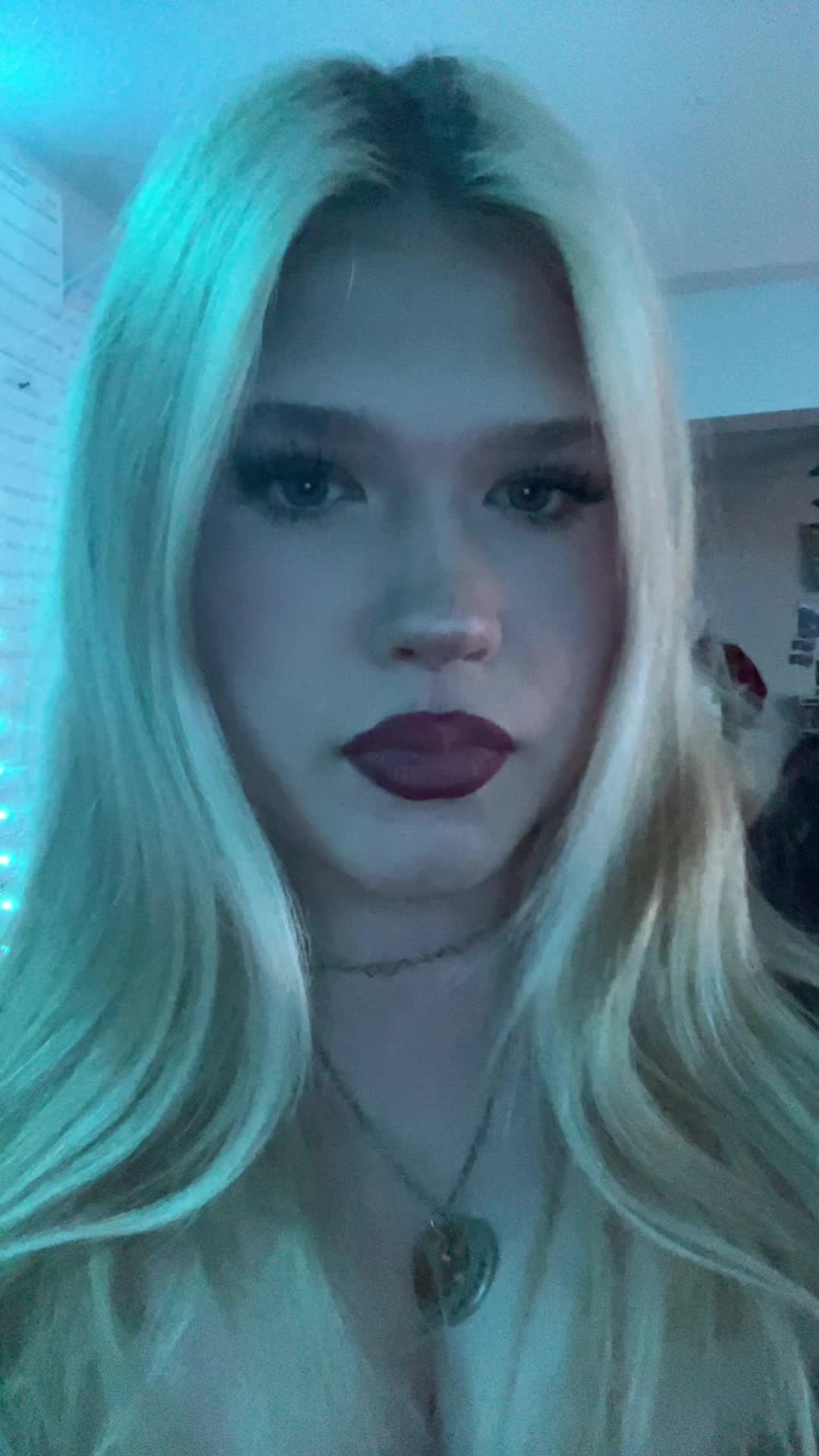 @emma⁷⁷