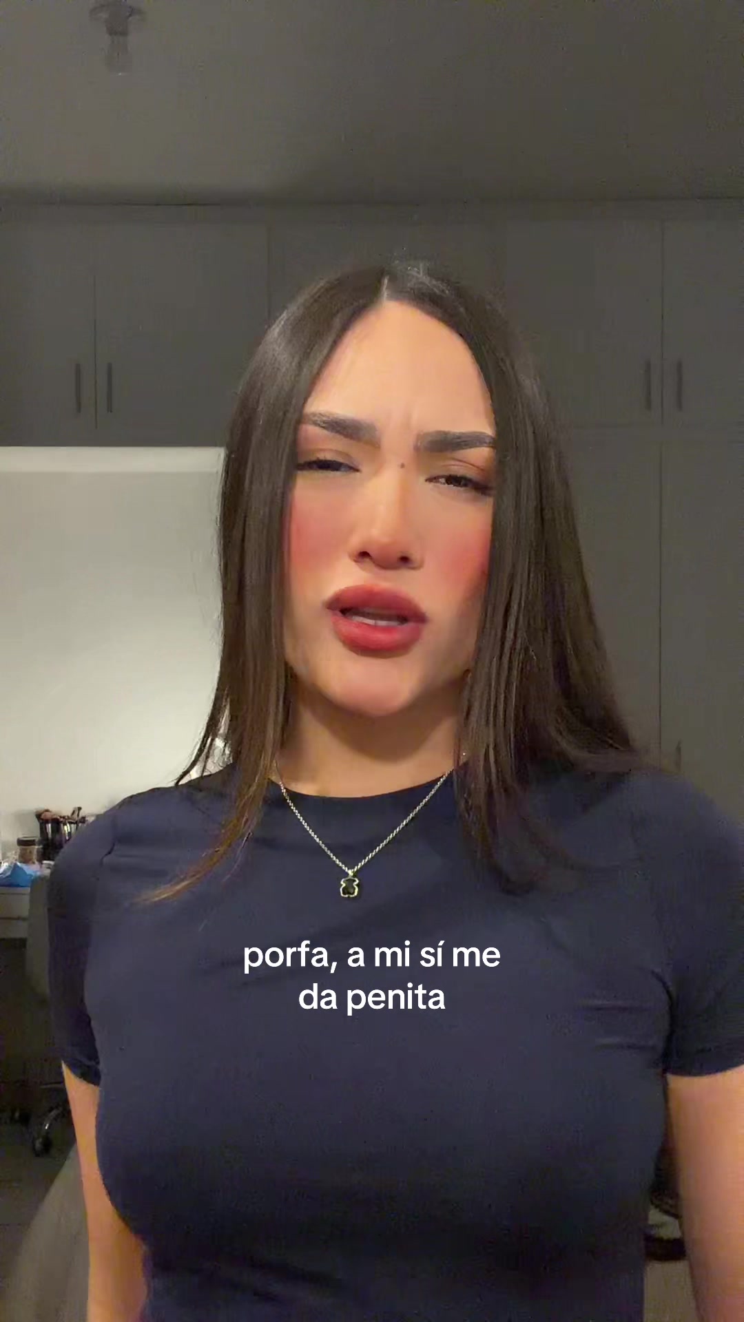 @nicolehertor