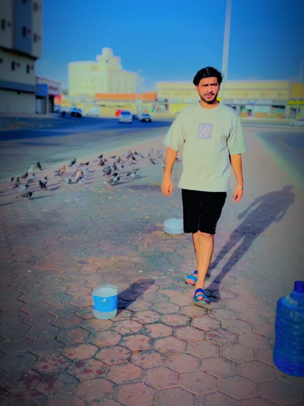 @𝓐𝓴𝓫𝓪𝓻 𝓐𝓵𝓲 𝓐𝓫𝓻𝓸
