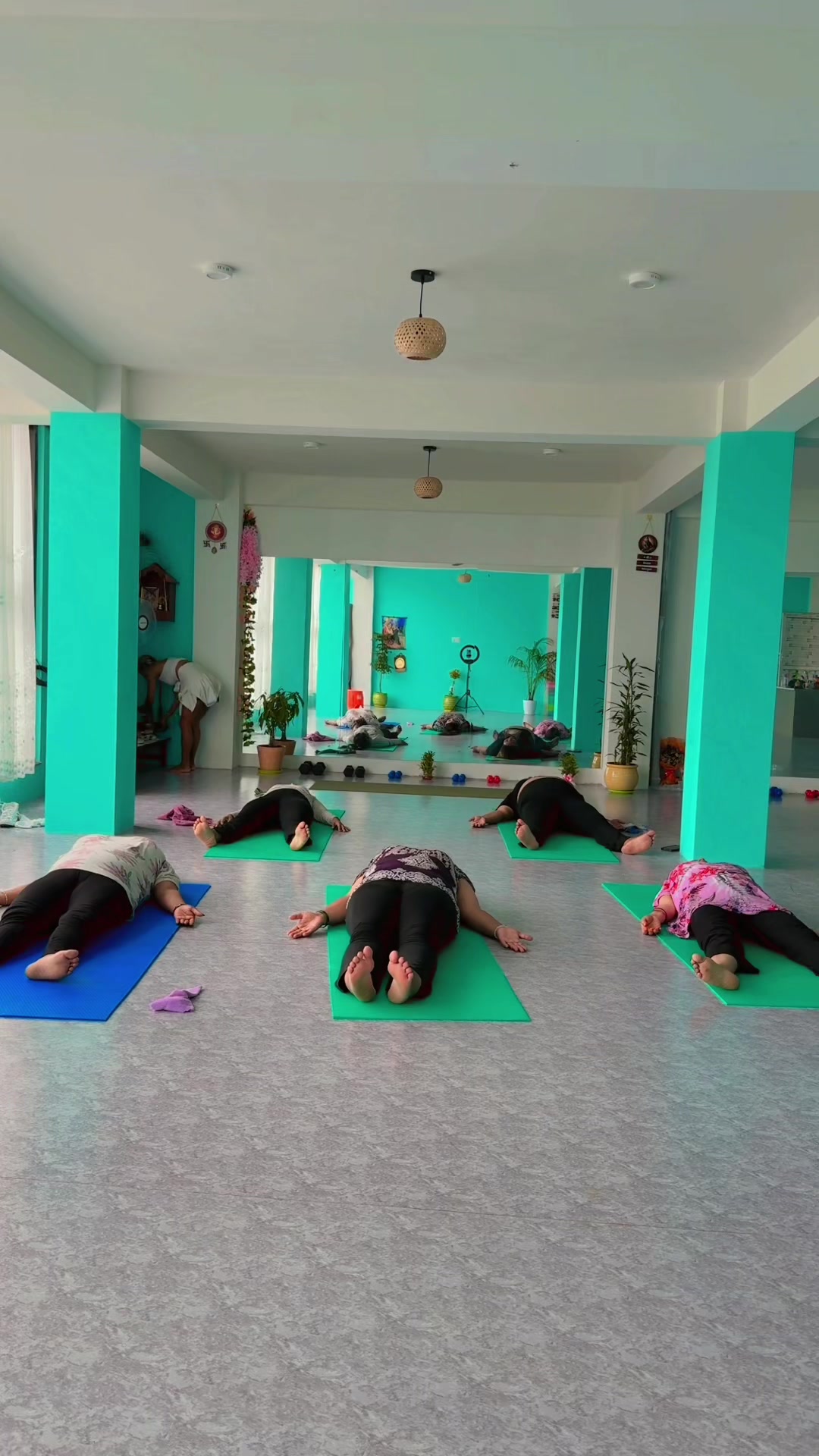 @Nitu singh yoga teacher zIn