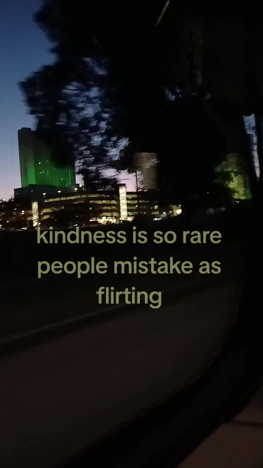 @⃟