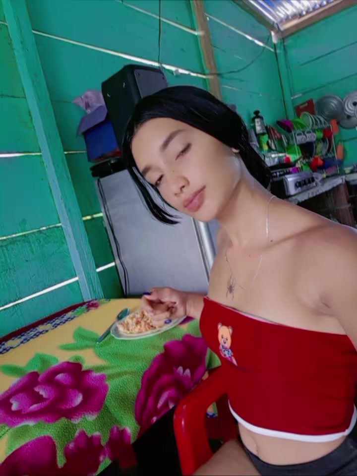 @Yilena🕷️
