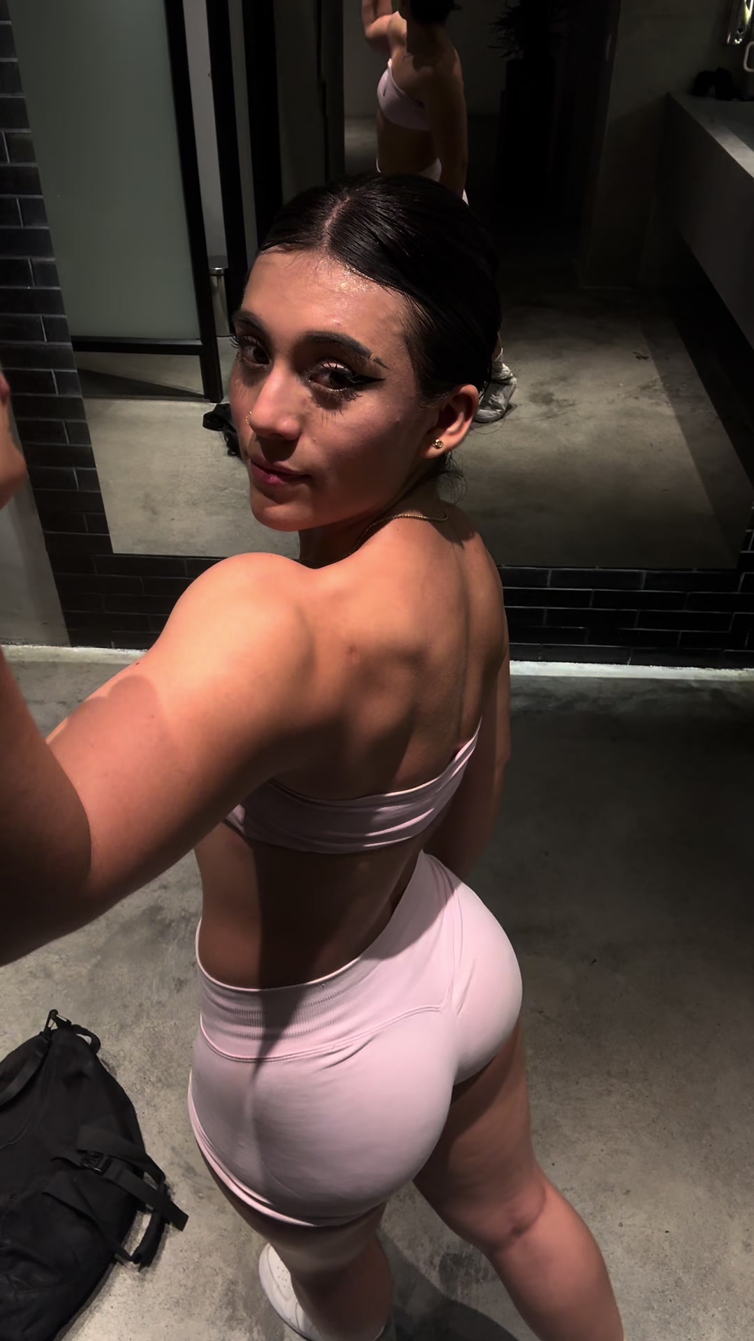 @Edna 🦍🎀