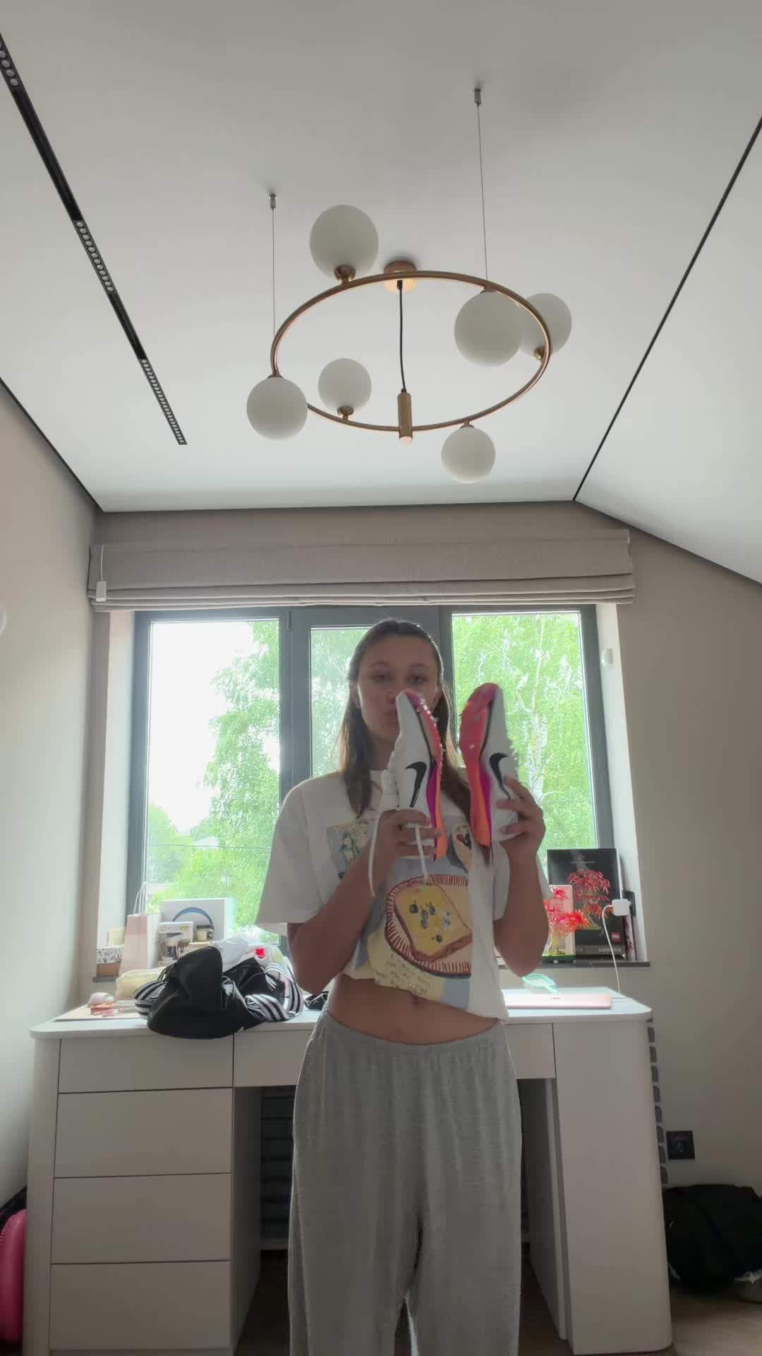 @Eseniia
