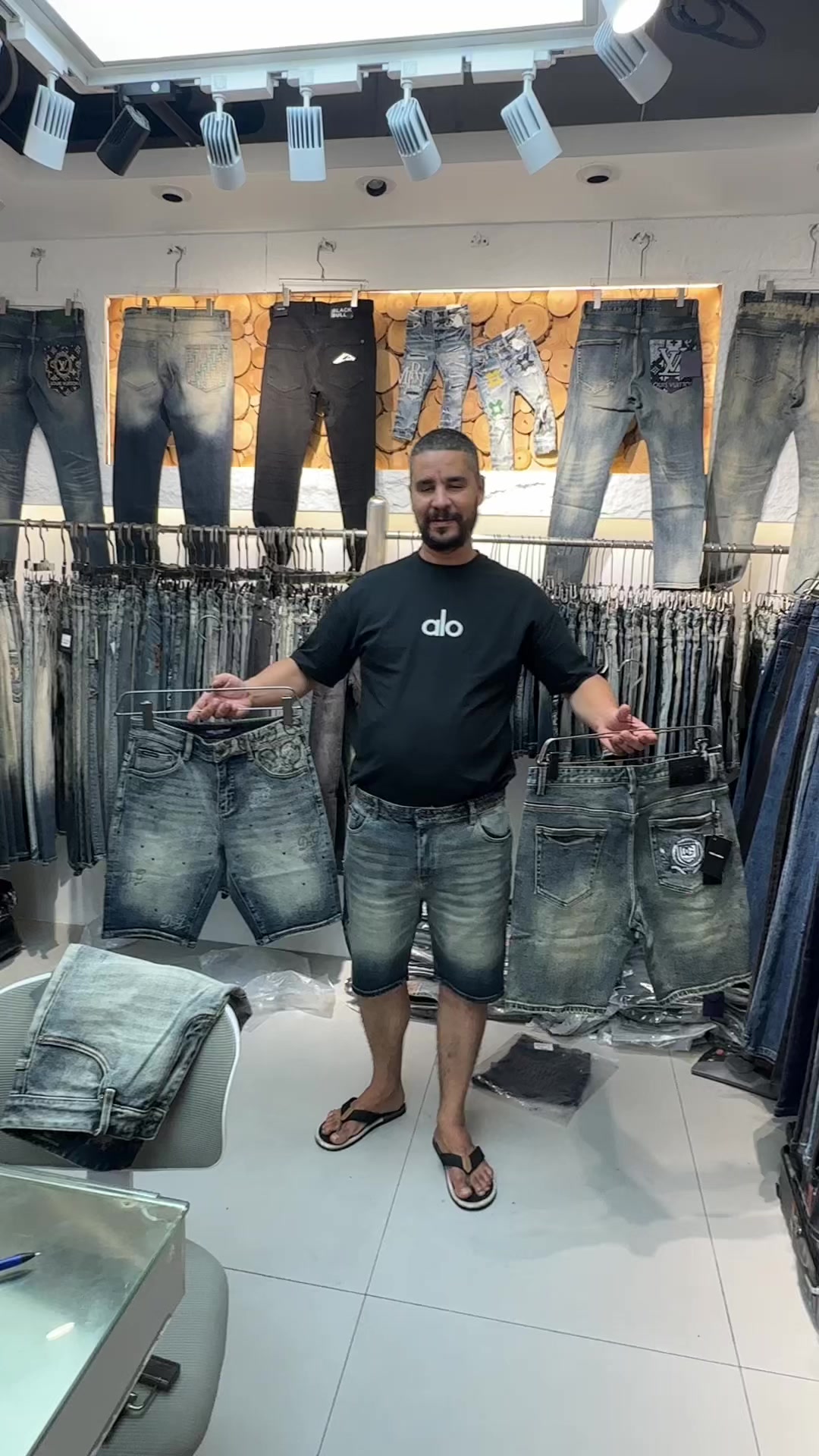 @cocojeans