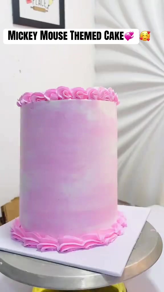 @Swanky__cakes