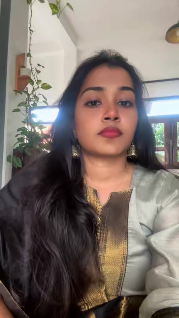 @Gayathri🦋👀
