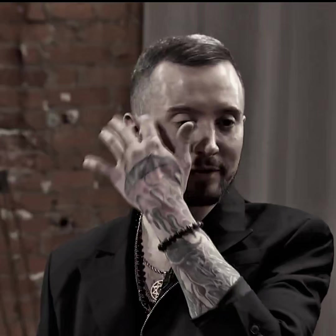 @Жена Артёма Бесова🖤