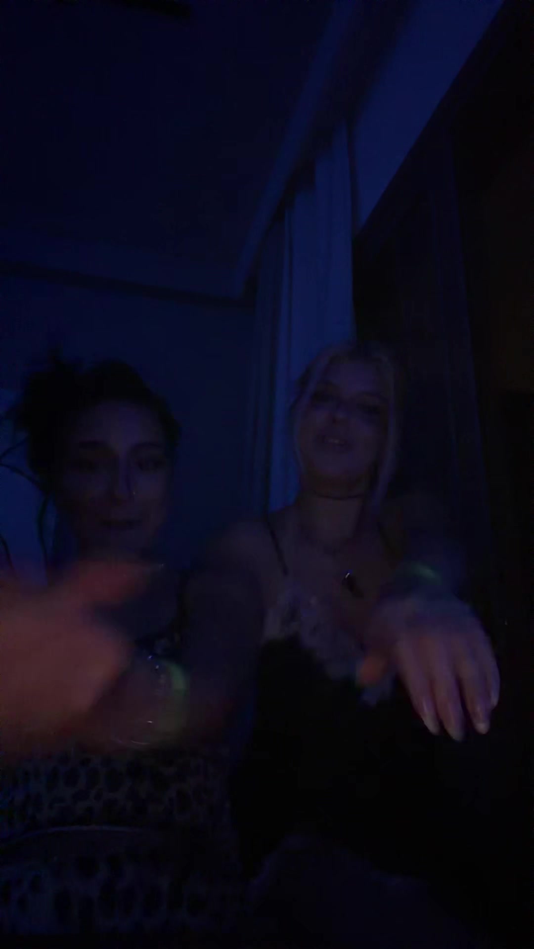 @thatafreitas