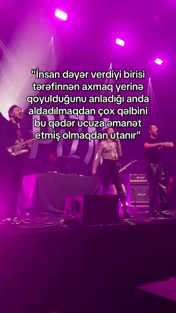@😔꧁☞︎︎︎ YaLnız CənaB ☜︎︎︎꧂😔