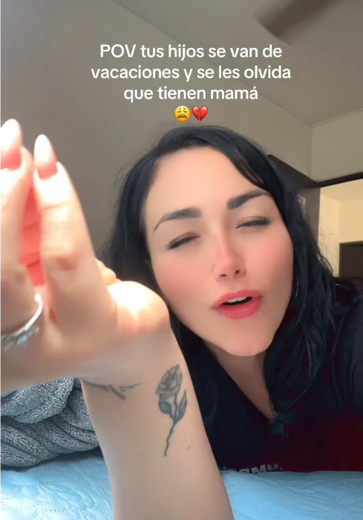@Crishia Mejía
