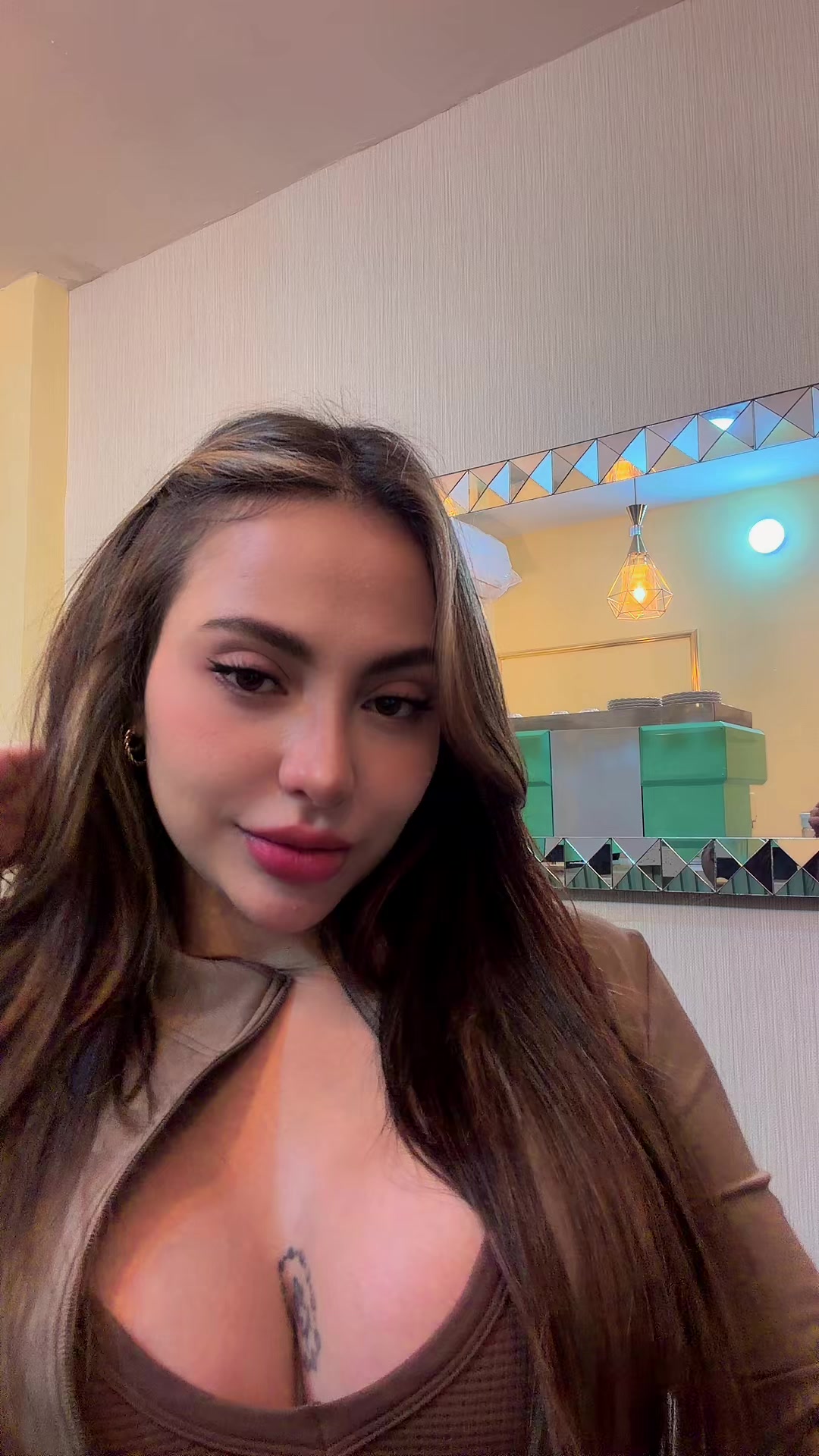 @krisbellbarrios