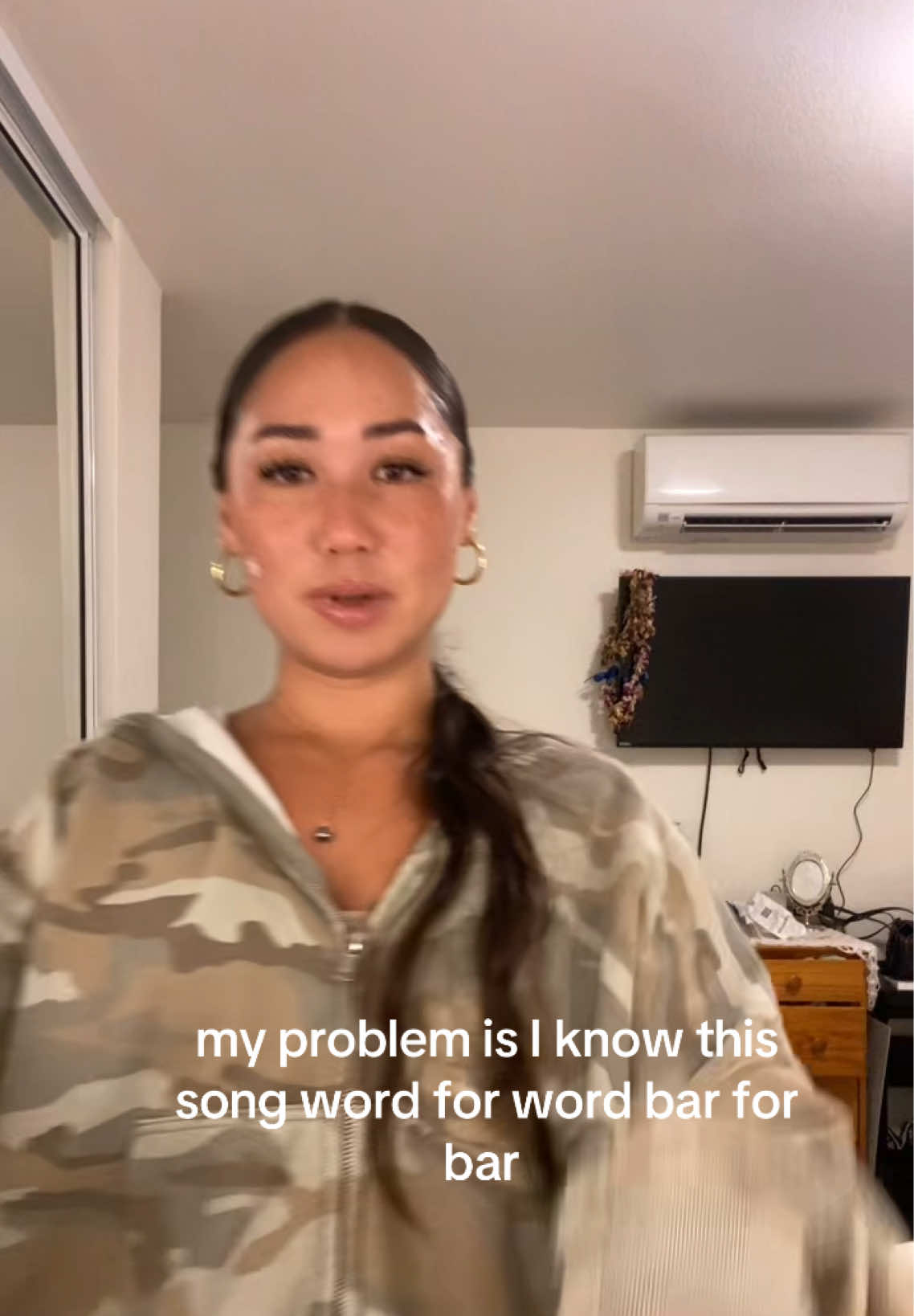 @Ana Emiko