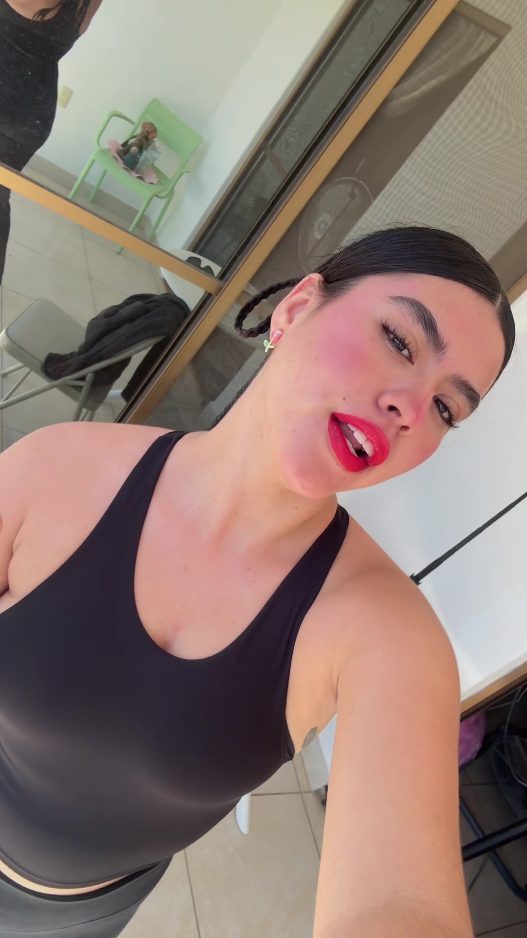 @Vanlyless