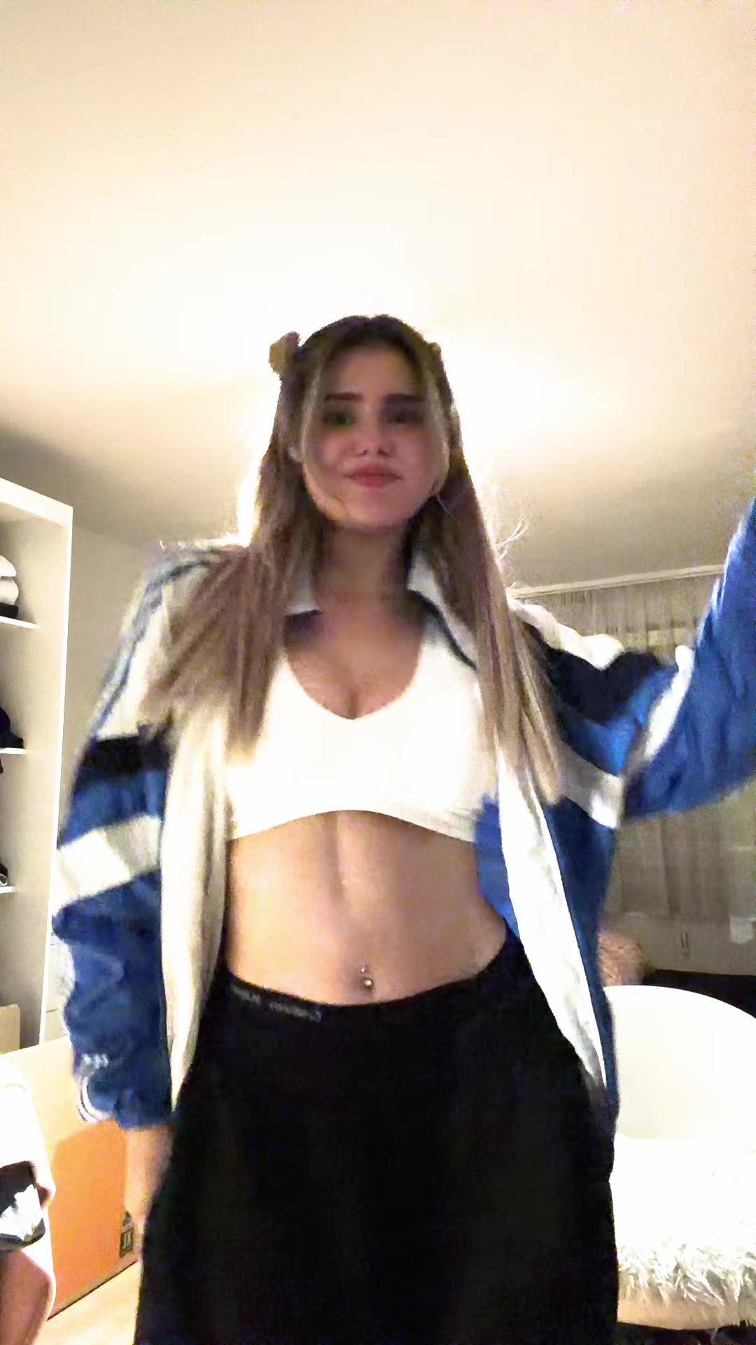 @Lara ✨