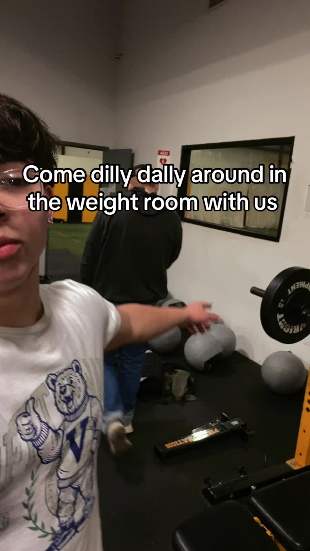 @￶