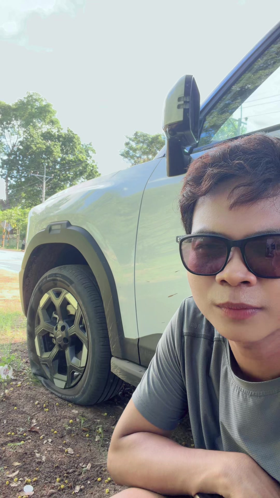 @မင်းခန့်သနပ်ခါးပင်ရင်း