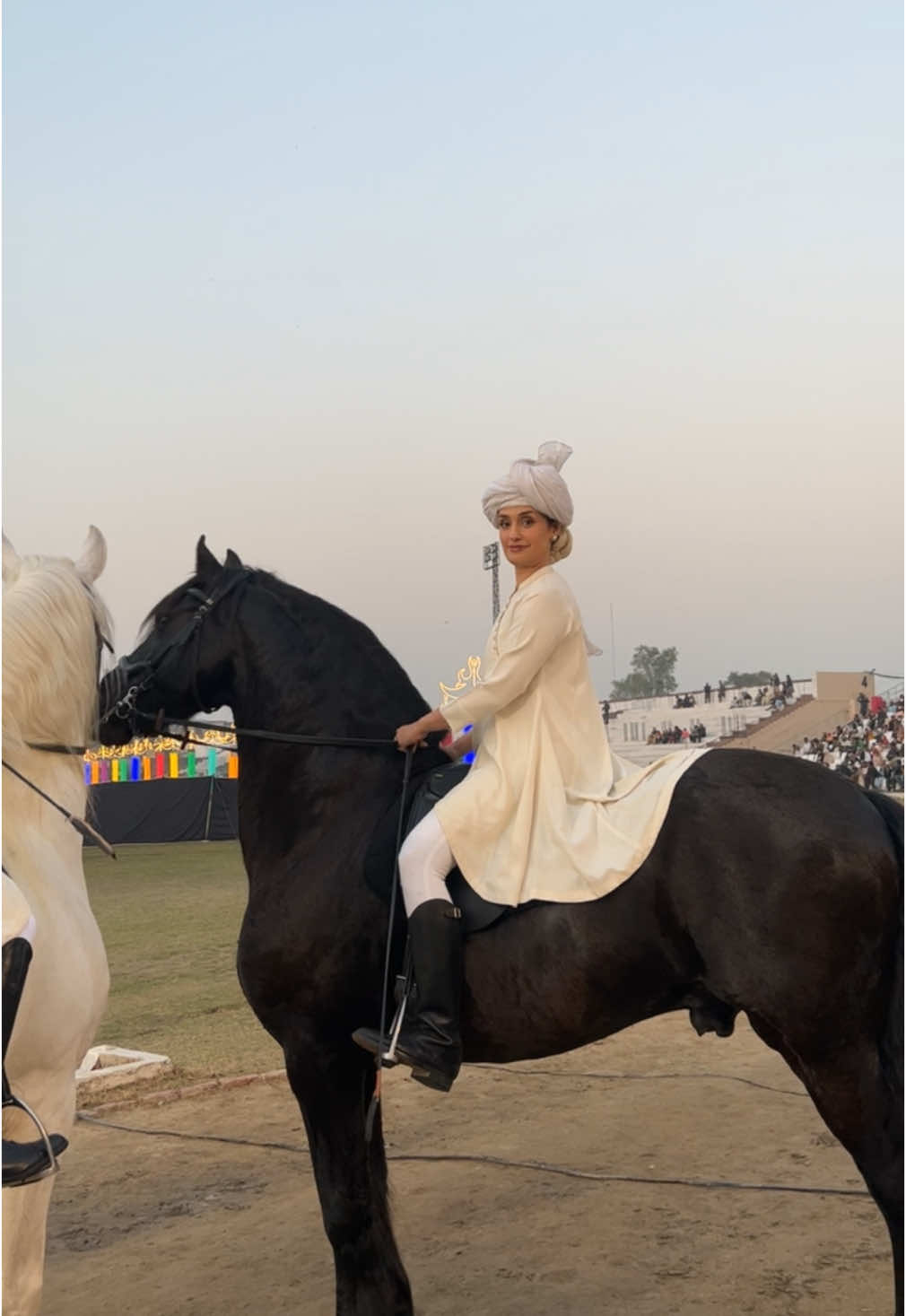 @Arooj Azhar Kayani