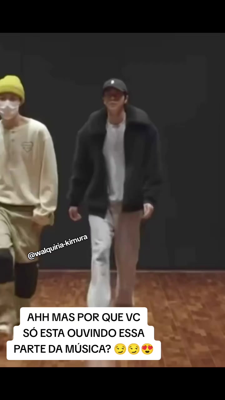 @walquíria Kimura🐰💜🐥