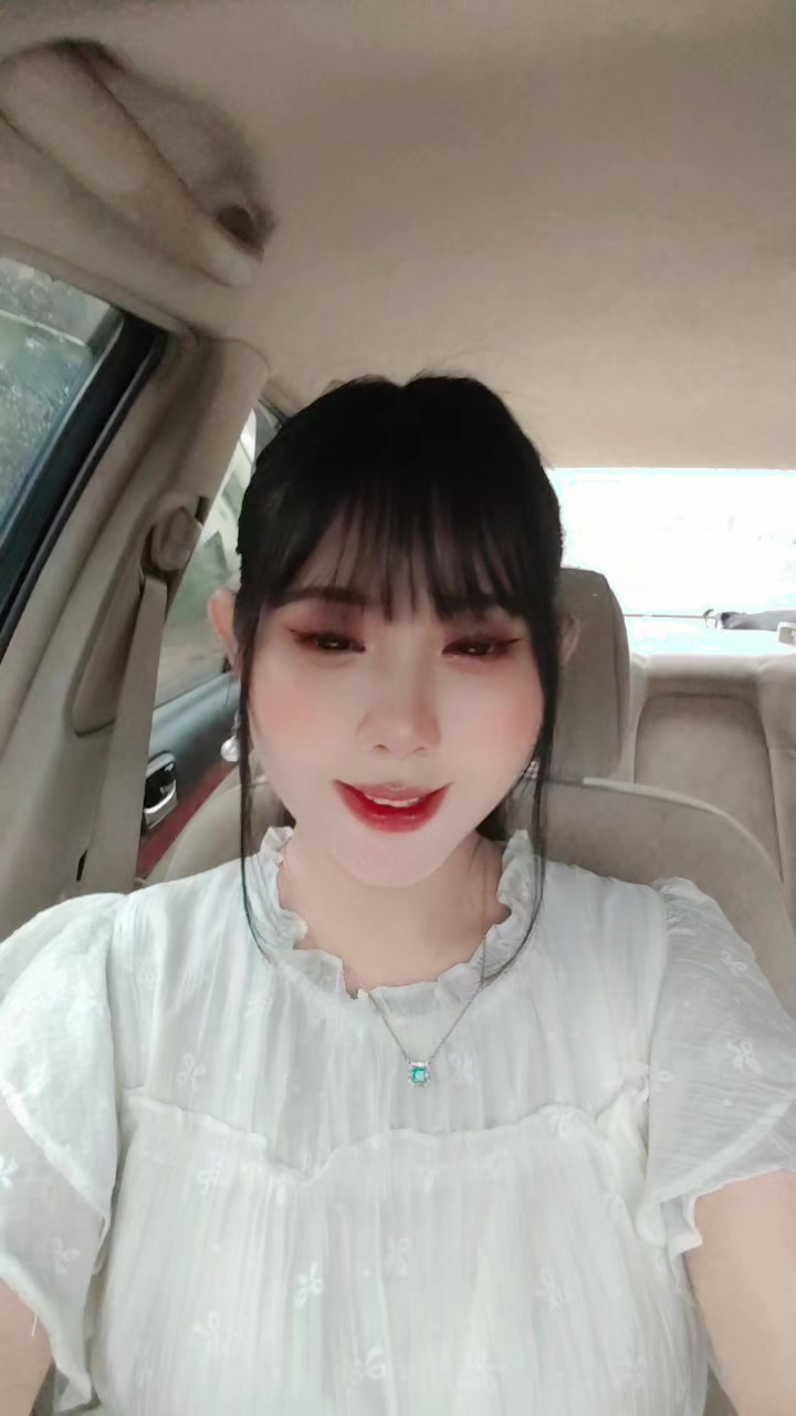 @Hnin Htet Aung