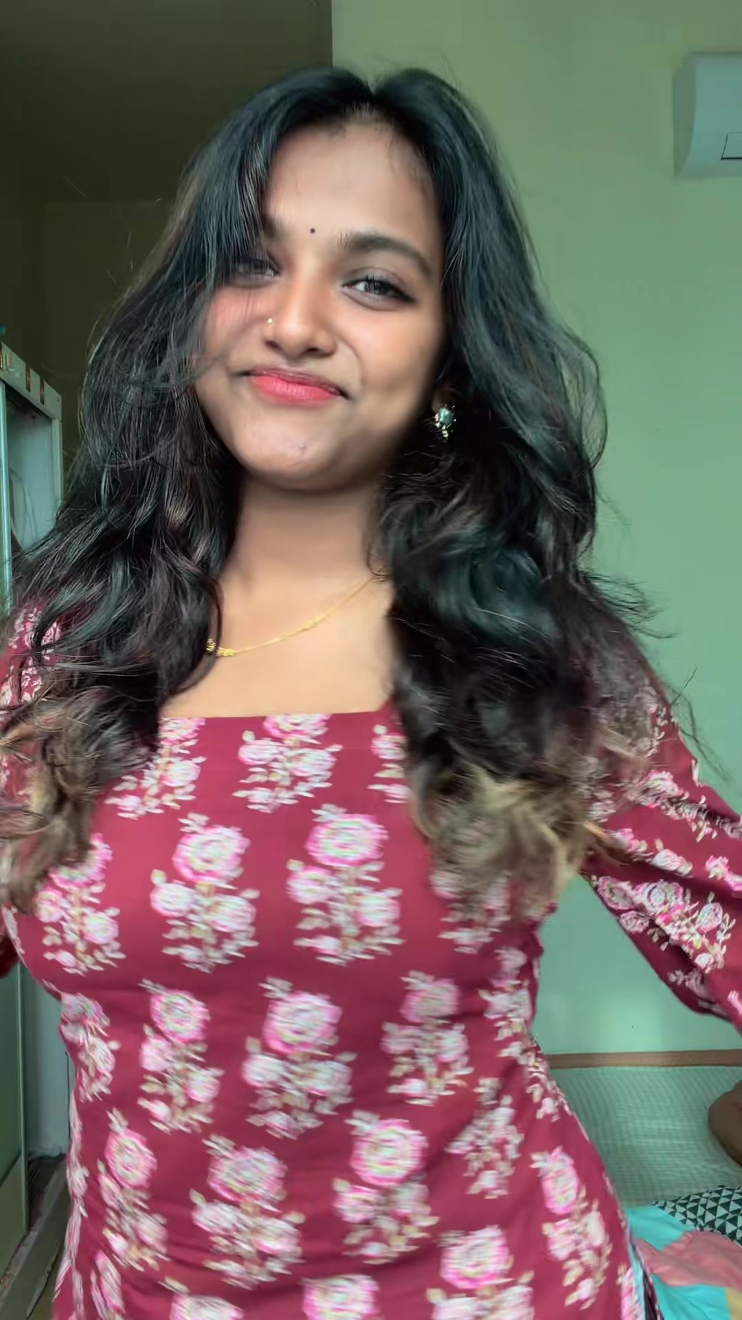 @Nisha_jeyen 💃🏻❤️