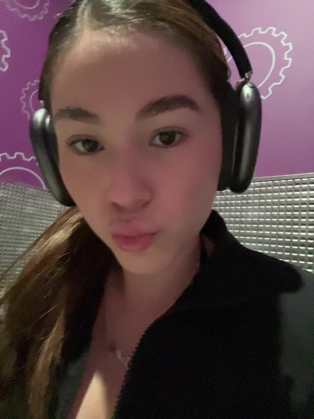 @𝐝