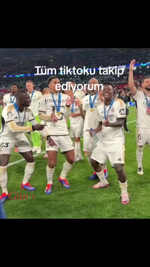 @tum tiktoku takip ediyorum