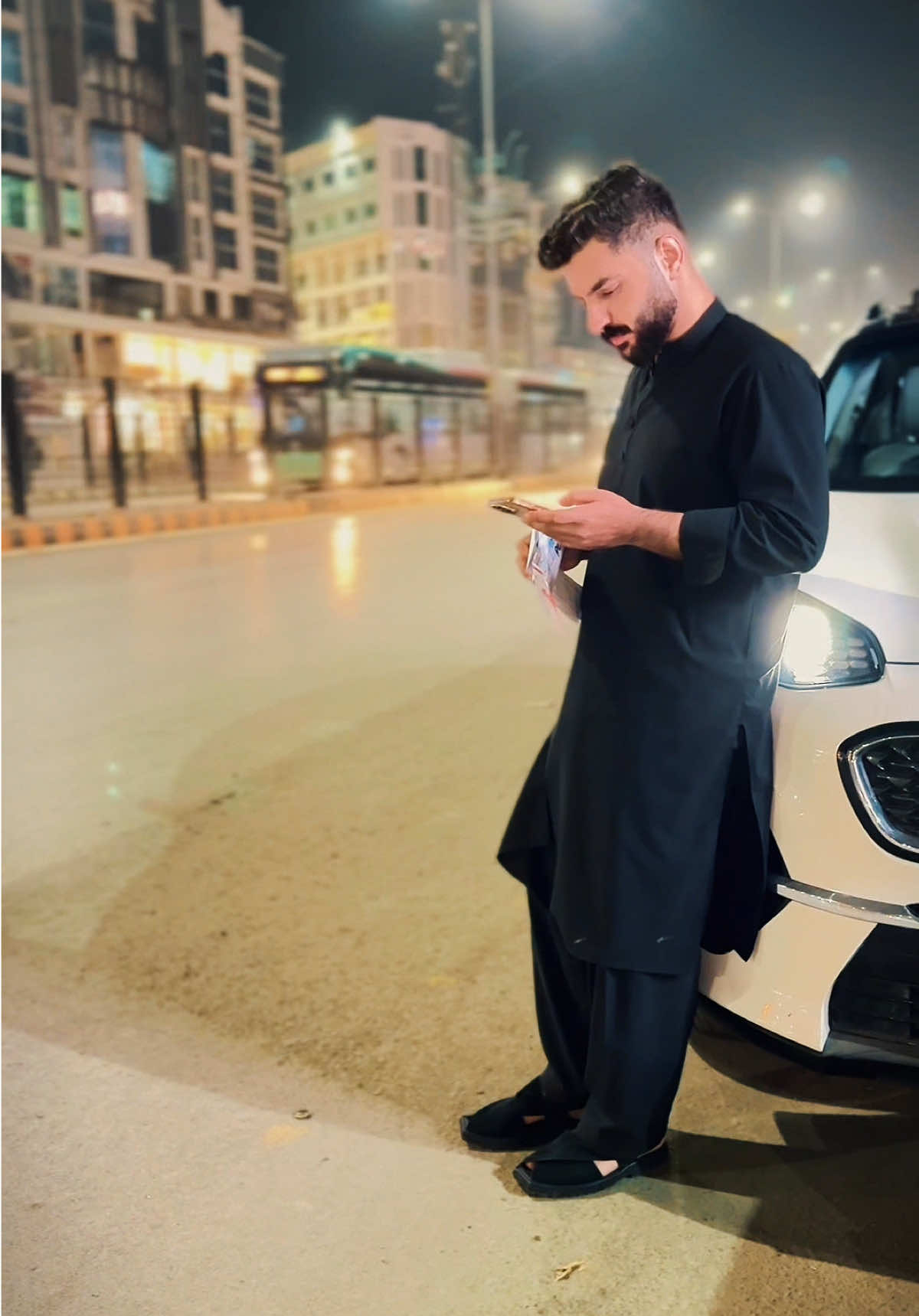 @️Haseeb Khan 💫