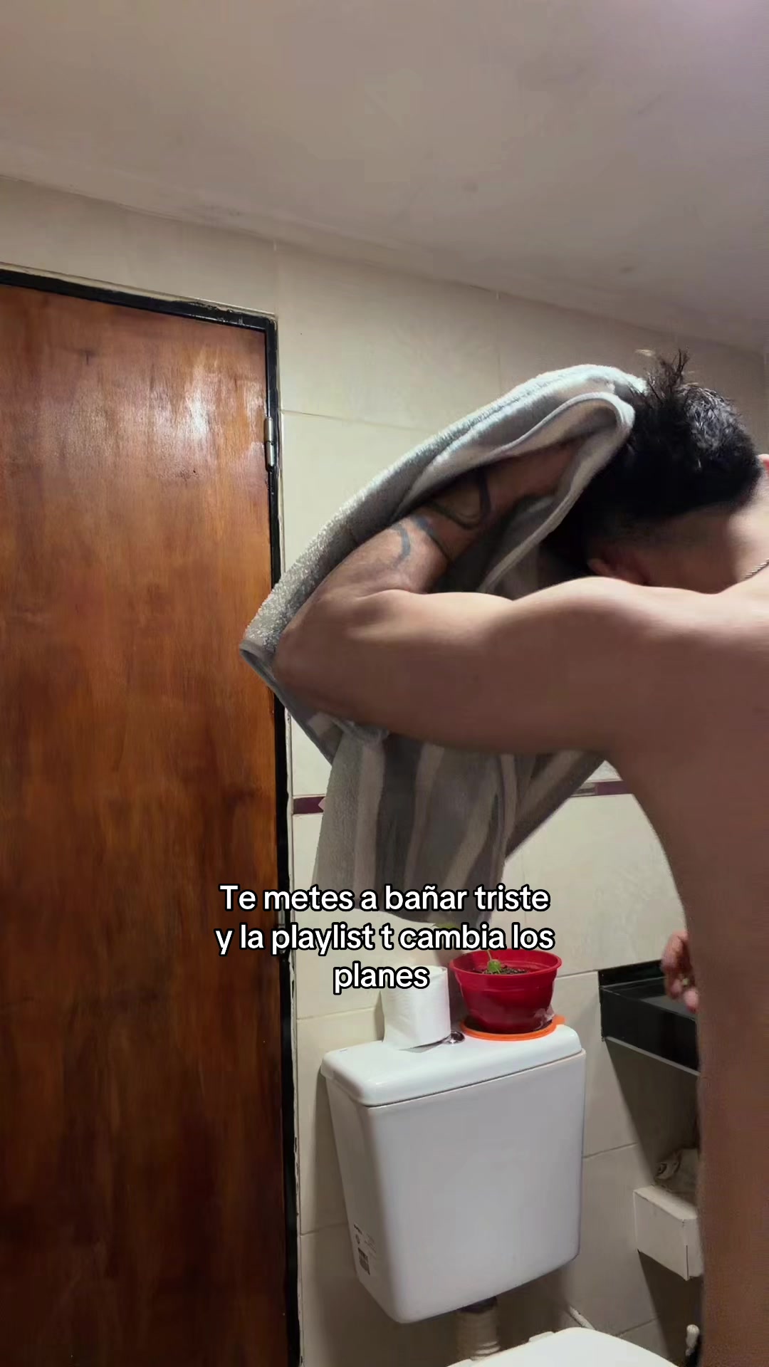 @El chico de la ducha