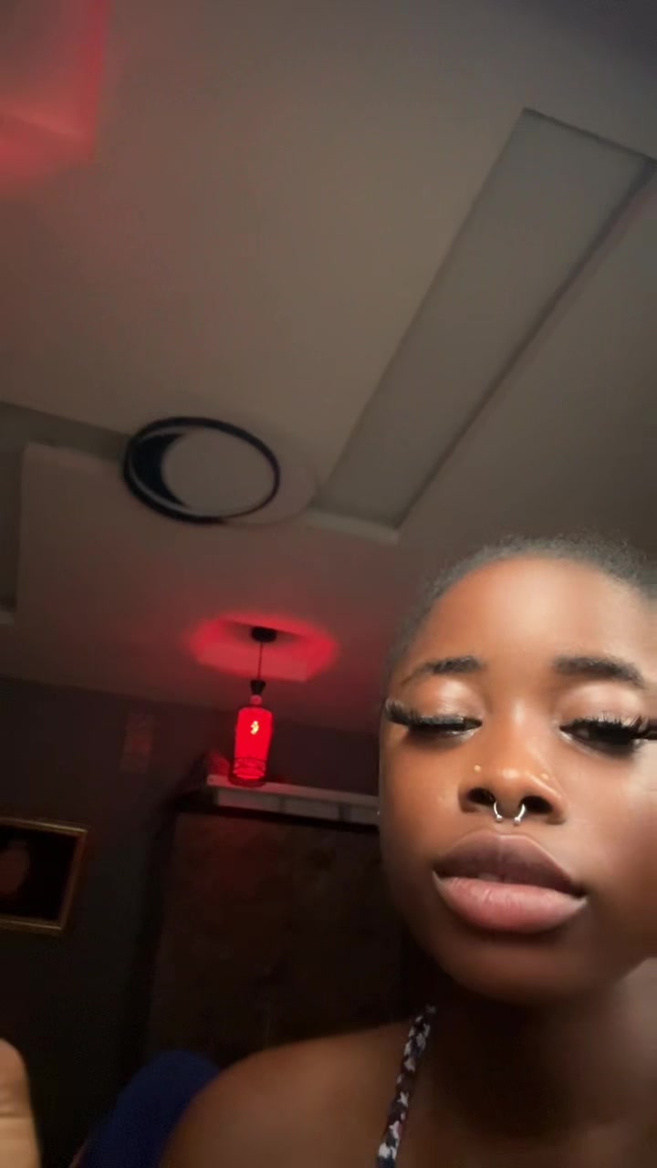 @LADYJAY A.K.A OMOGE EKO