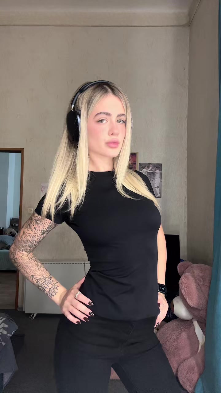 @Dasha Popova