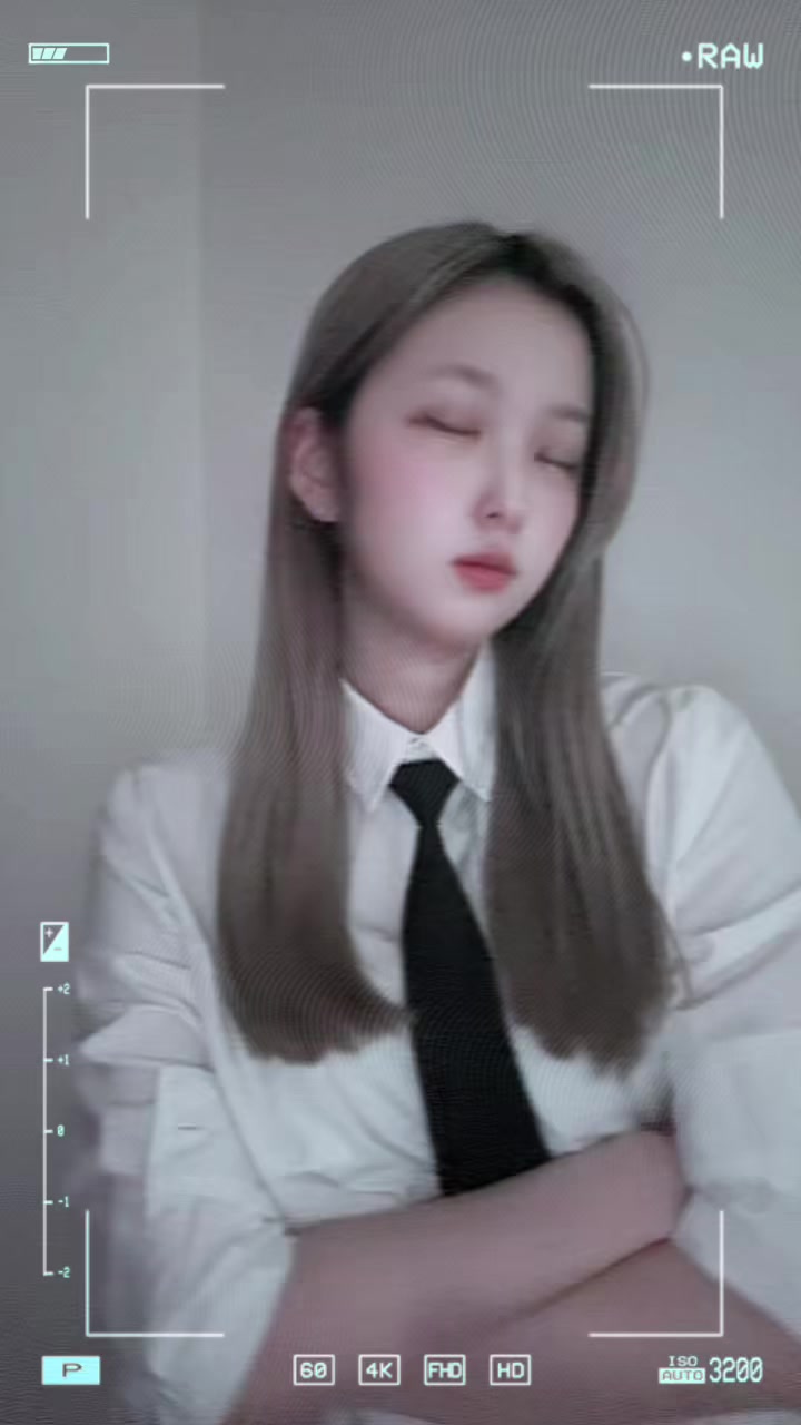 @🤍𝐍𝐄𝐍𝐄 💚