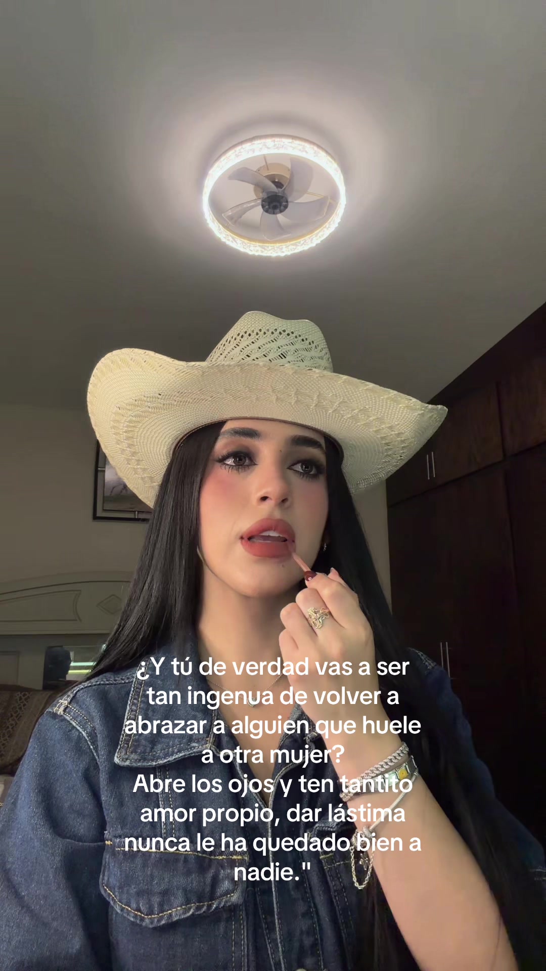 @𝑁𝑎𝑡𝑎𝑙𝑖𝑒