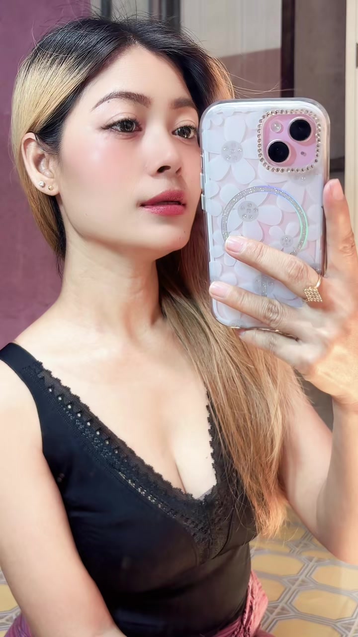 @Phyu